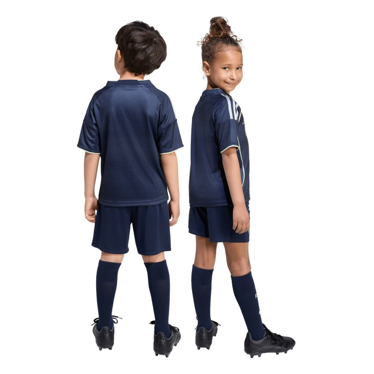 Conjunto adidas Real Madrid Segunda Equipación 2025-2026 Niño 3 Conjunto adidas Real Madrid Segunda Equipación 2025-2026 Niño